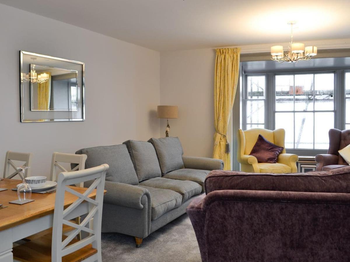 אבריסטוויט Grosvenor House Apt 2 מראה חיצוני תמונה