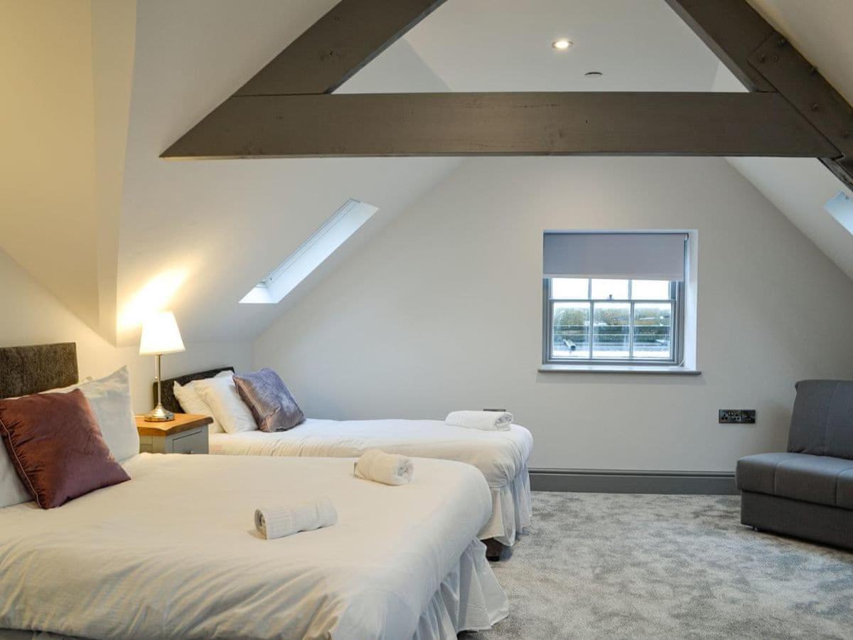 אבריסטוויט Grosvenor House Apt 2 מראה חיצוני תמונה